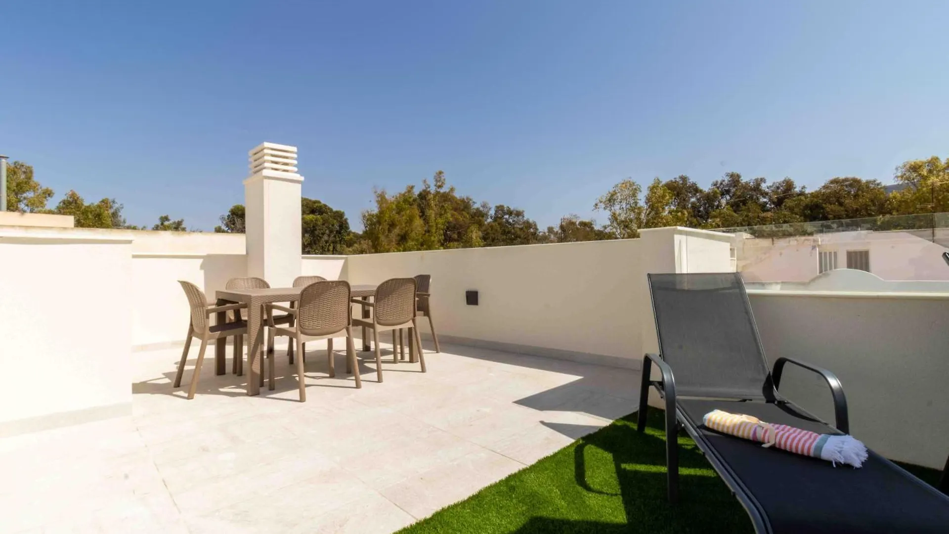 Apartment Artes Homes San Jose  Spain